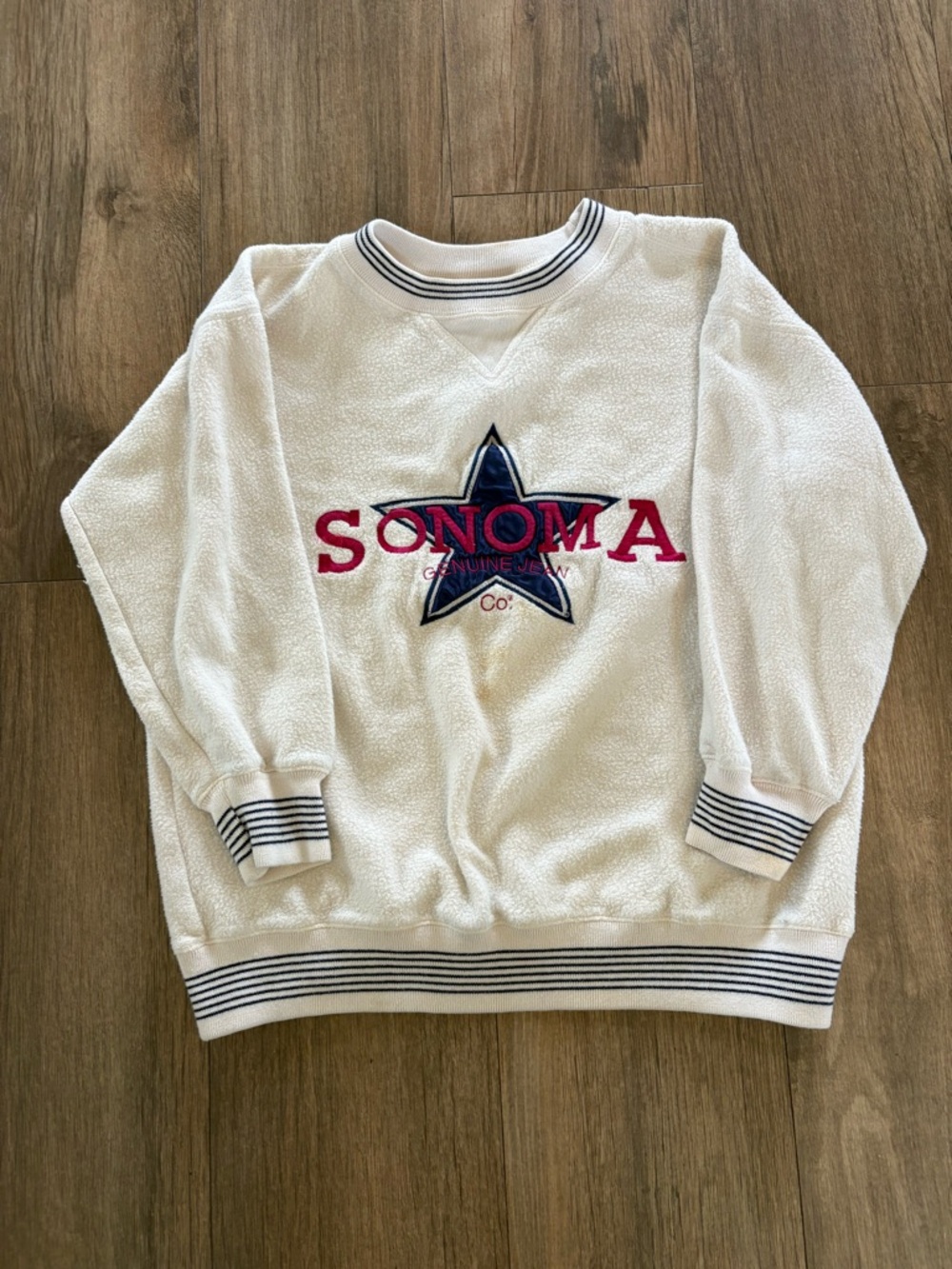 Vintage SONOMA White Fleece Sweatshirt with Navy & Red Logo. Girls l(14)